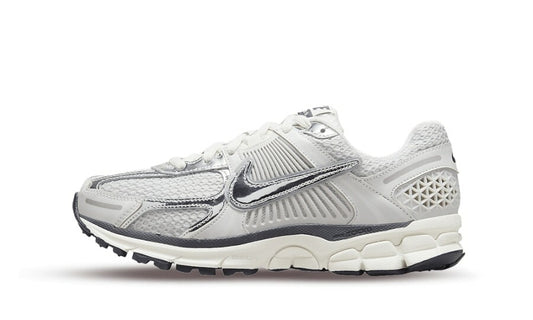 Nike Zoom Vomero 5 Photon Dust