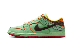 Nike SB Dunk Low Noir History Month